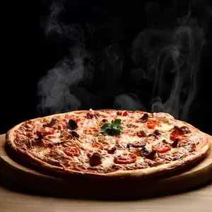 Kavurmalı Pizza (Orta Boy)