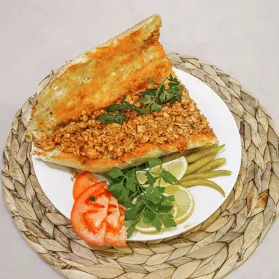 Yarım Ekmek Arası Tavuk Tantuni