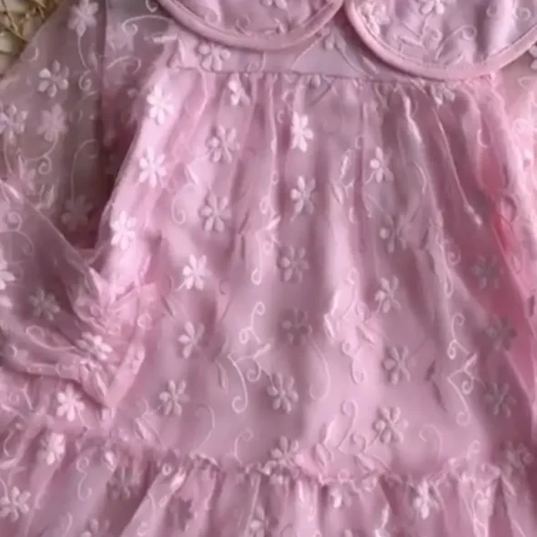 Tül detaylı elbise