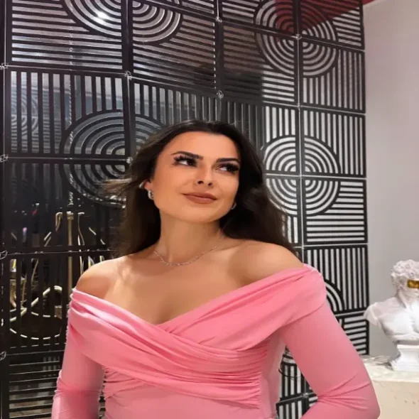 PEMBE MADONNA YAKA BLUZ